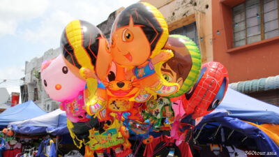 氦氣球，性格多樣，包括Dora，Hello Kitty，Ben 10和蜘蛛俠