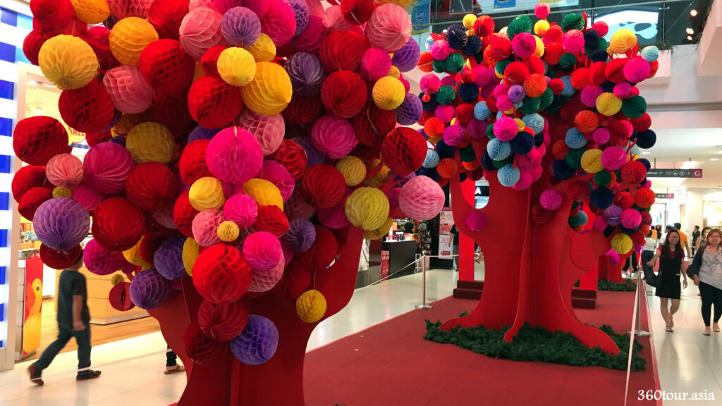 The colorful lantern tree along the west court of the spring mall