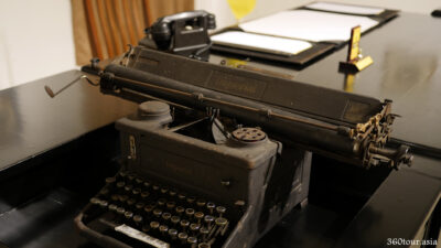 An old Typewritter machine