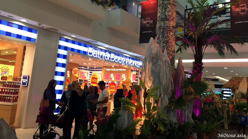 2017 Gawai Harvest Festival Decoration at The Spring Mall Kuching