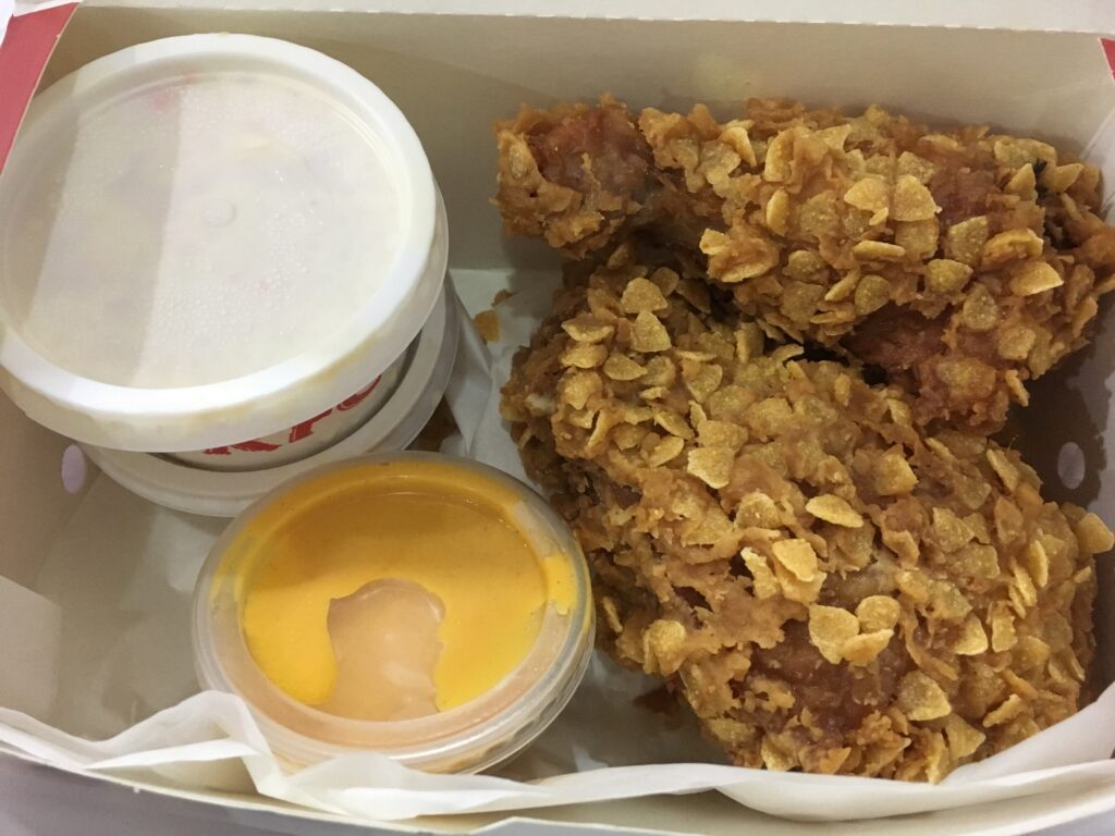 Tasty KFC Nacho Cheezy Crunch with Jalapeno Cheese Sauce 360Tour.Asia