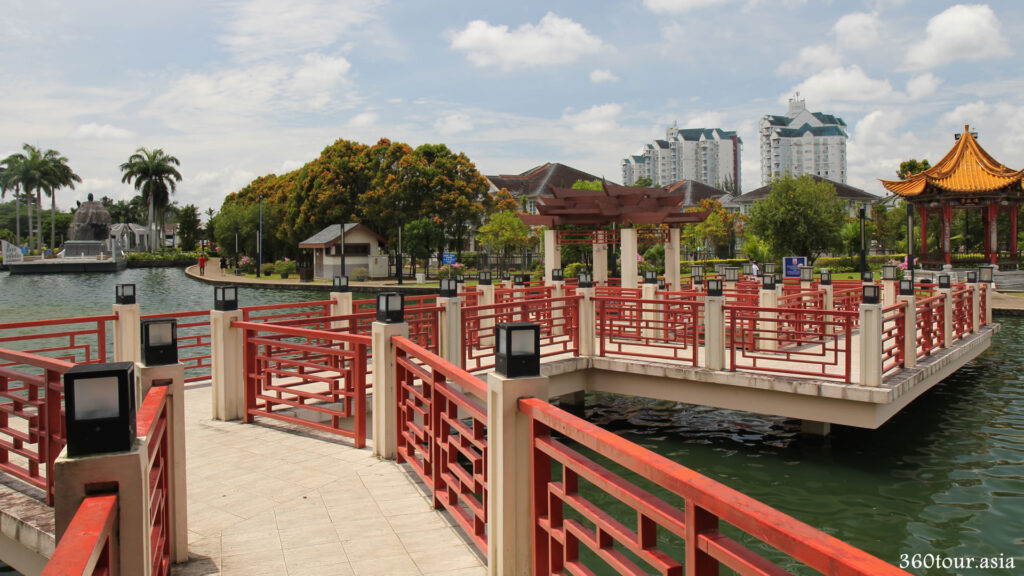 The Zig-Zag Bridge of the Friendship Park