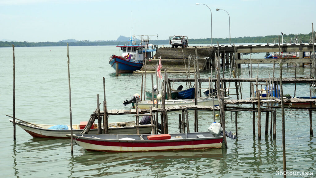 渔船和码头