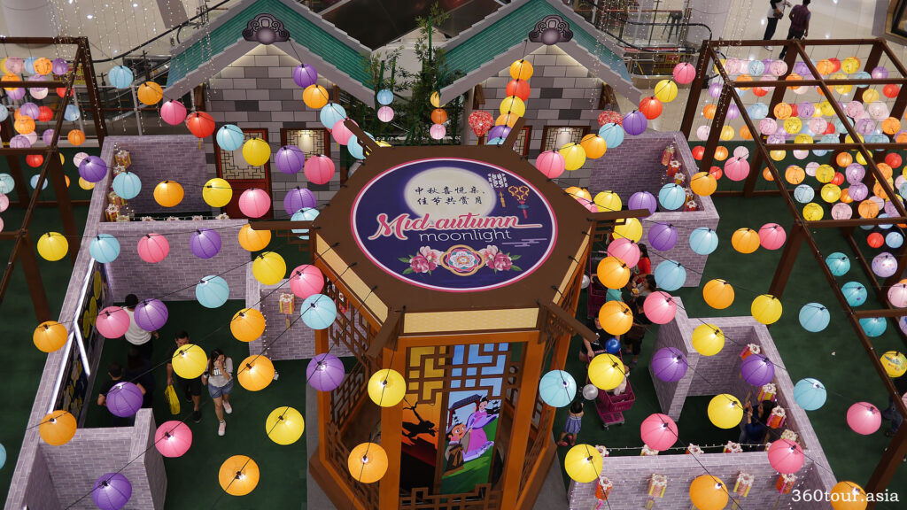 A view of the Mid-Autumn Festival exhibition