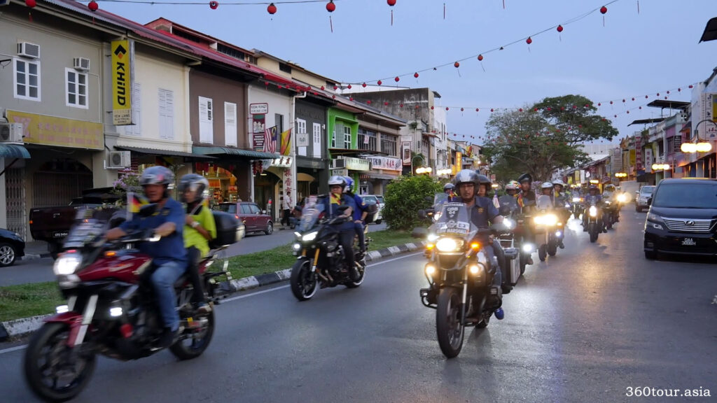 The Big Bike parade across the old street of Padungan