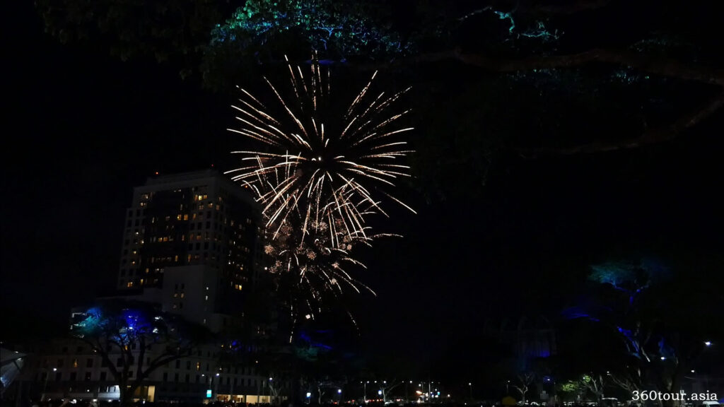 The Kuching City Day Street Parade ends with beautiful fireworks display