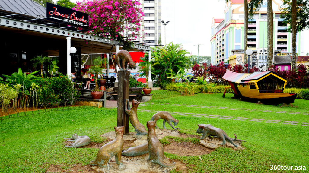 Bronze Cat Sculpture of Kuching Waterfront is located in front of James Brooke Bistro and Cafe
