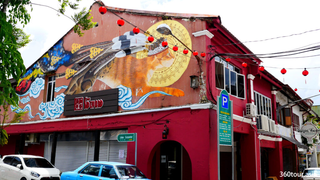 Clouded Leopard and Cat Mural at carpenter street Kuching