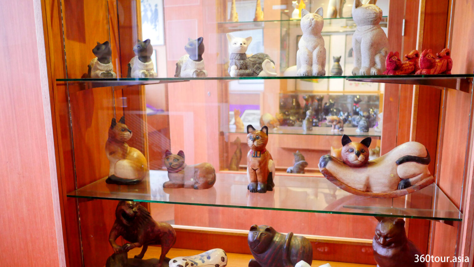 Kuching Cat Museum The world’s First and Largest Cat Museum 360Tour