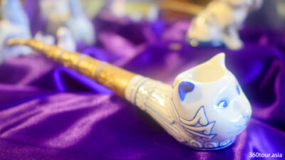 The Cat Smoke Pipe.