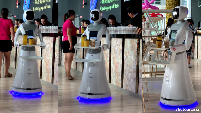 5201314 A talking cup of tea – Kuching largest bubble tea shop which served by robots
