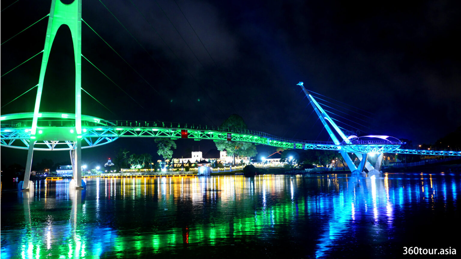 Darul Hana Bridge of Kuching Waterfront | 360Tour.Asia