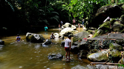 Stay calm and dip in the cool natural pool of water at Ranchan Pools.