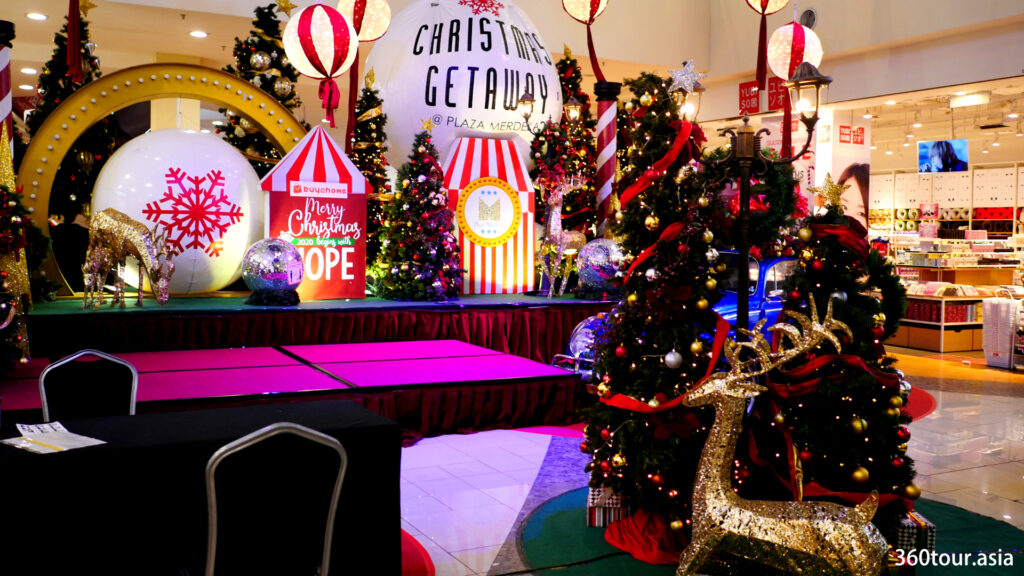 Decorated stage with Christmas theme