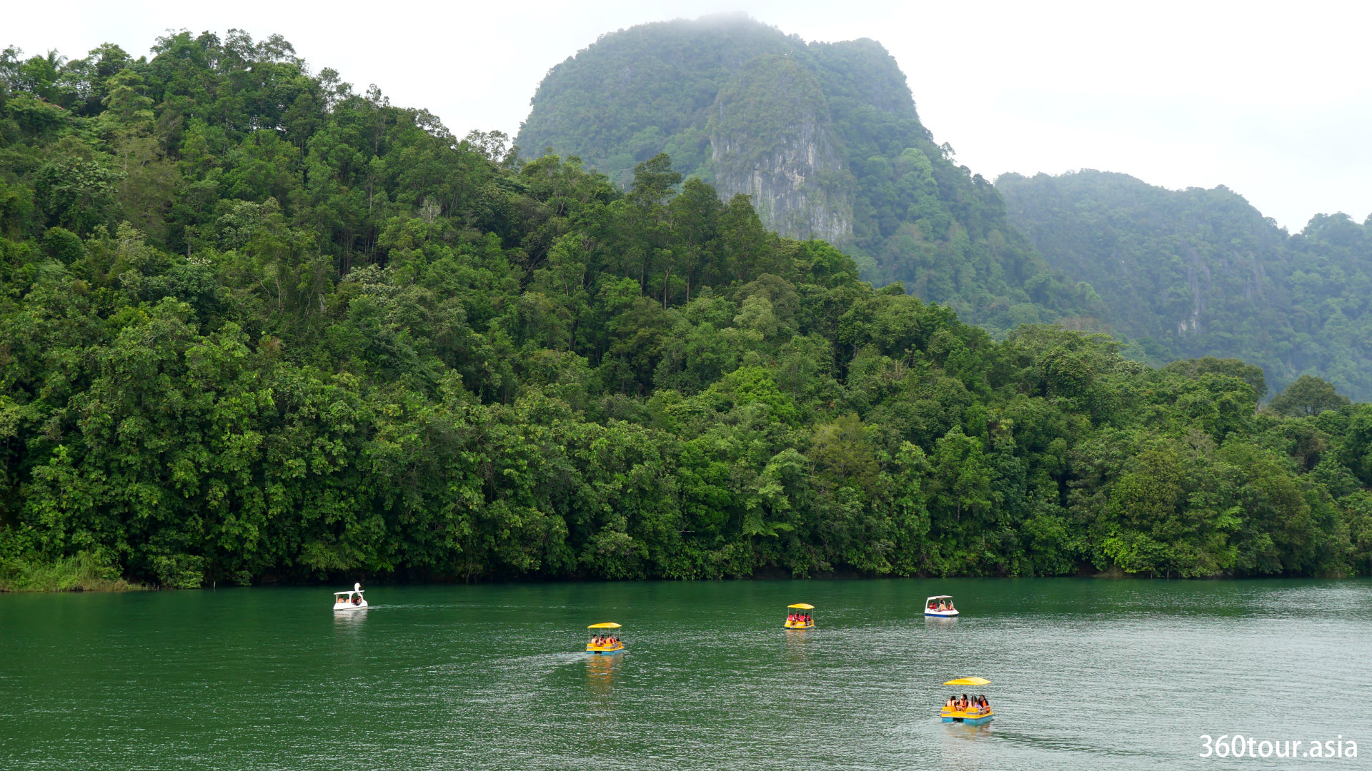 Tasik Biru, Bau, Sarawak | Blue Lake Boat Ride & Resort City